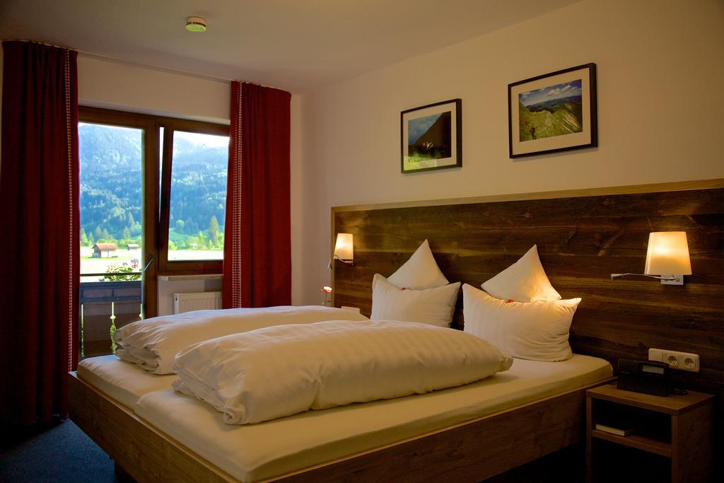 Gaestehaus Weller Oberstdorf Exterior photo